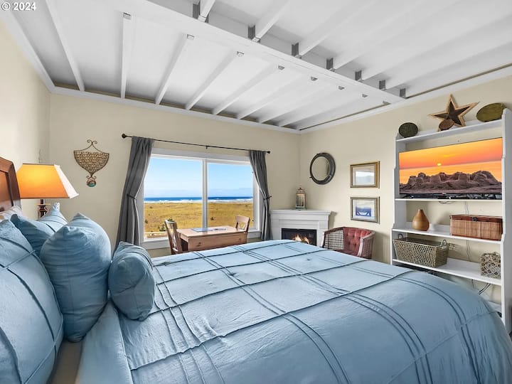 Condo #202 Overlooking the Beach