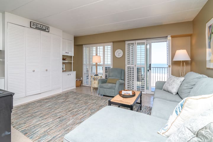 Ocean View Escape (Studio Condo)