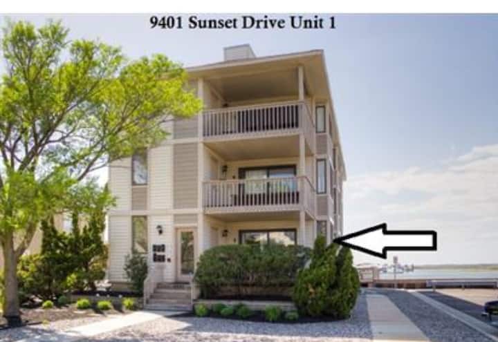 Stone Harbor 2bed/2bath, water views.