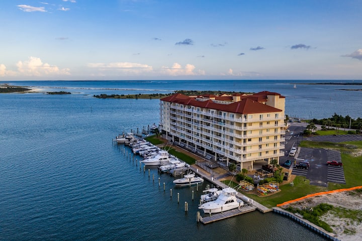 Waterfront Condo Getaway