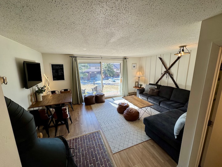 Cozy 1BR/1BA Condo