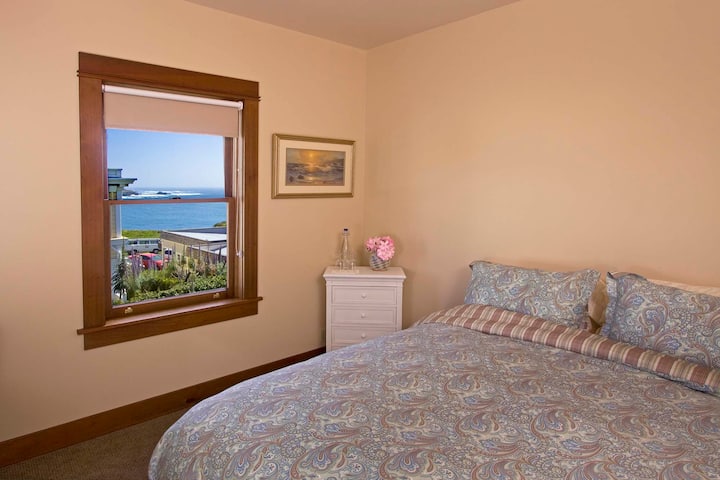 Trillium Cafe & Inn, Room #1