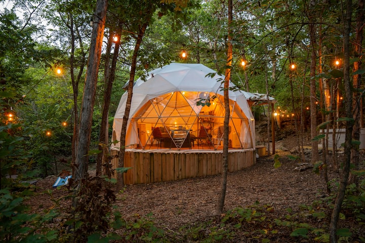 15% Off for Guests Rated 4.8+ | Hot Tub + Trails