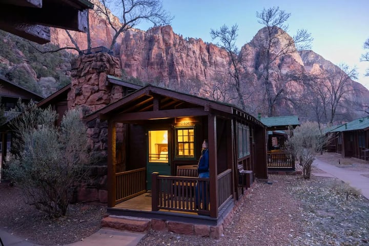 Zion Lodge