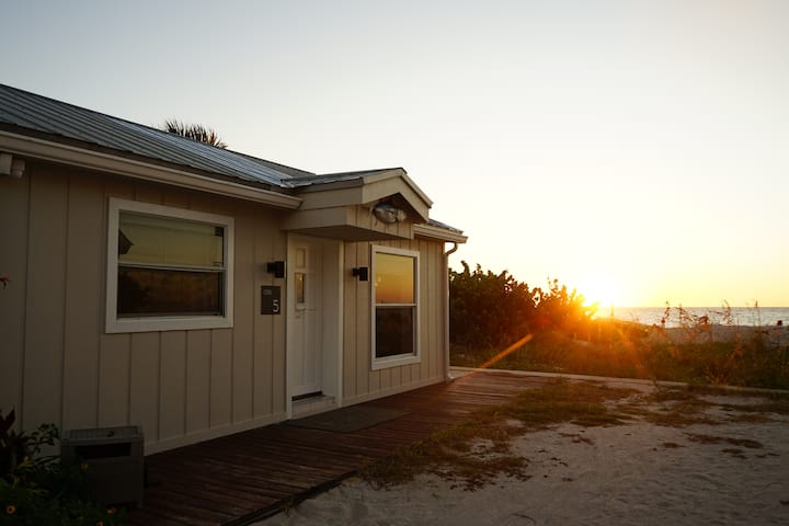 Nemo’s Beach Bungalow
