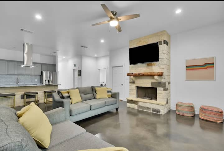 3BD & 3BTH-Fits 10-LAKE-Horseshoe Bay-Marble Falls