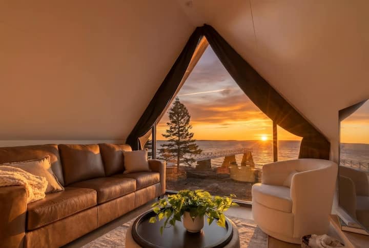 Sunset Oceanfront Cabin with Beach, Dock and Sauna