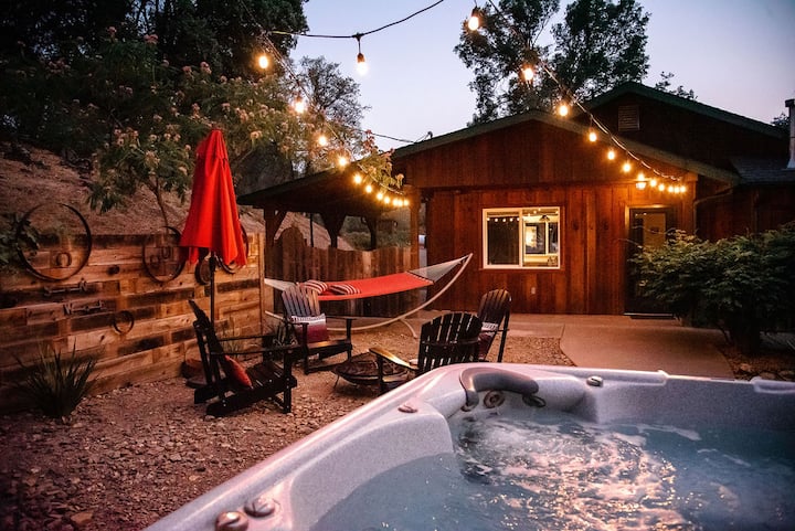 Secluded Cabin w/ Hot Tub, River & Mountain Views