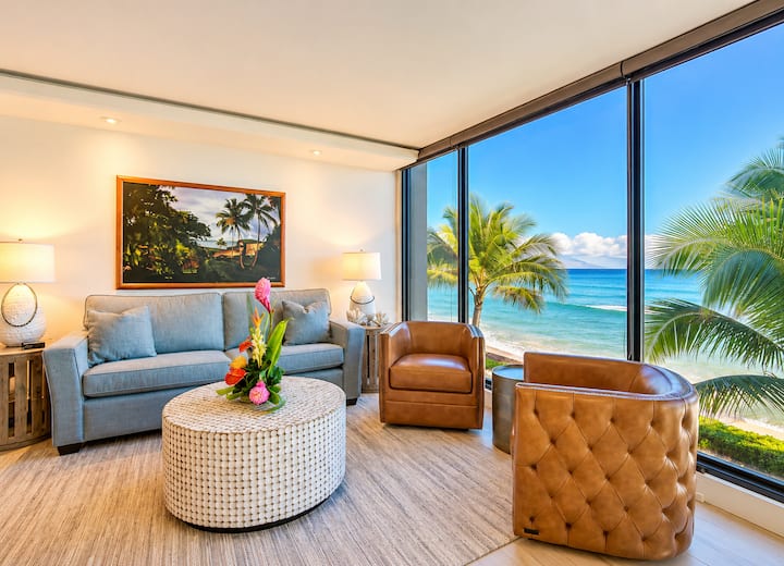 Direct Oceanfront at The Mahana - Panoramic Views