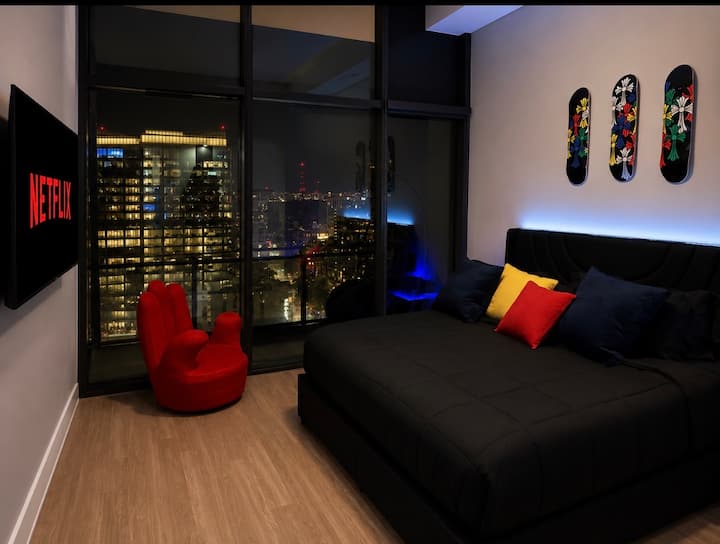 Vrai Maison | Luxury Penthouse Stay