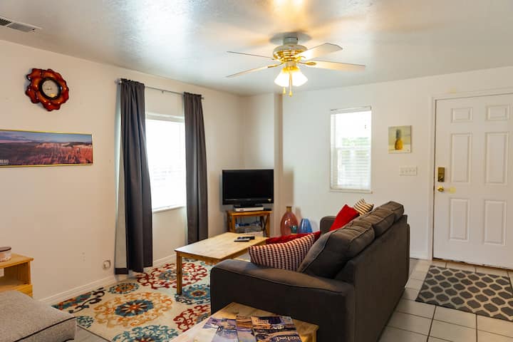 2 Bedroom Apartment