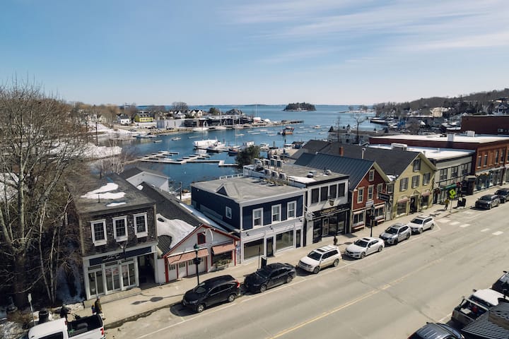 Maine Blue