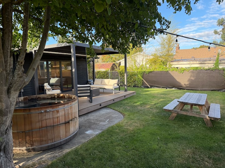 Alki Beach Hygge Home
