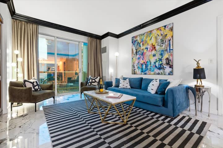 #1 Rented - Strip View full 1 Bed Luxury Suite