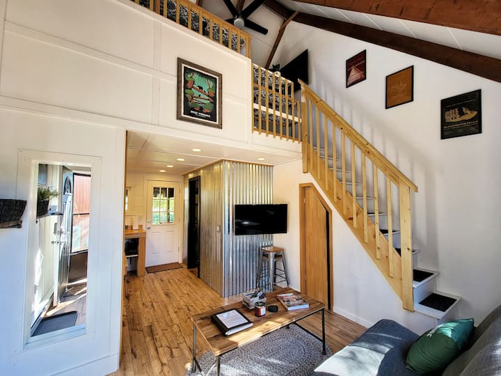The Davis Loft - The Best Location in Davis!