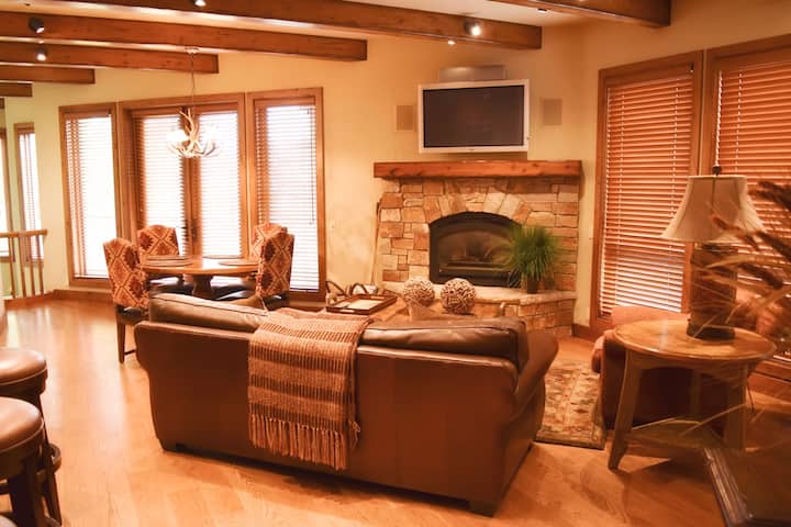 Luxury Penthouse Apartment Downtown Ketchum