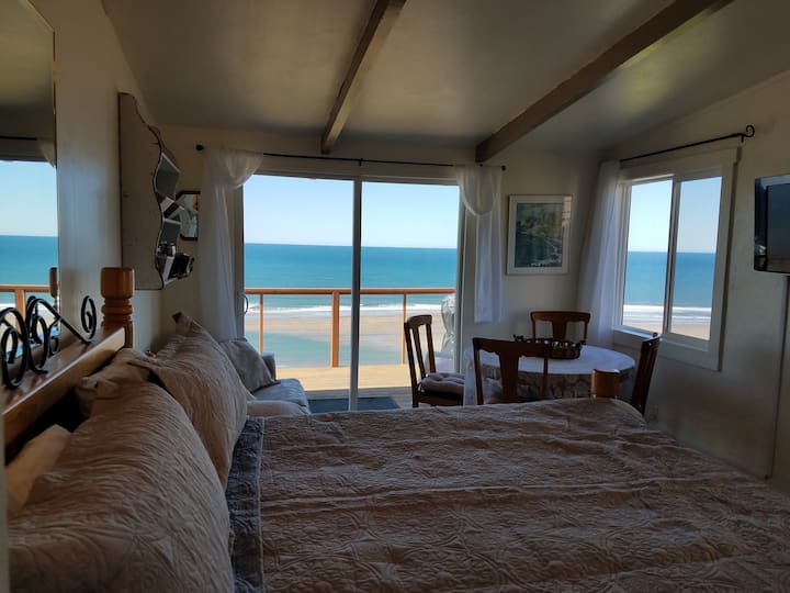Seaspray Oceanfront Lodging Lincoln City Oregon