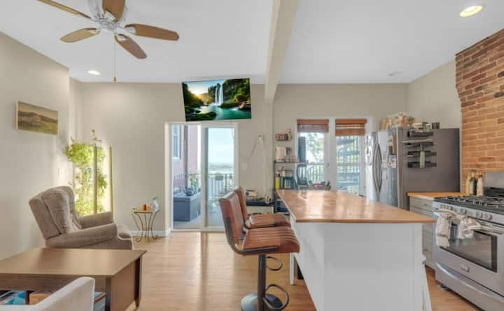 2-Floor 2-bedroom Harbor View