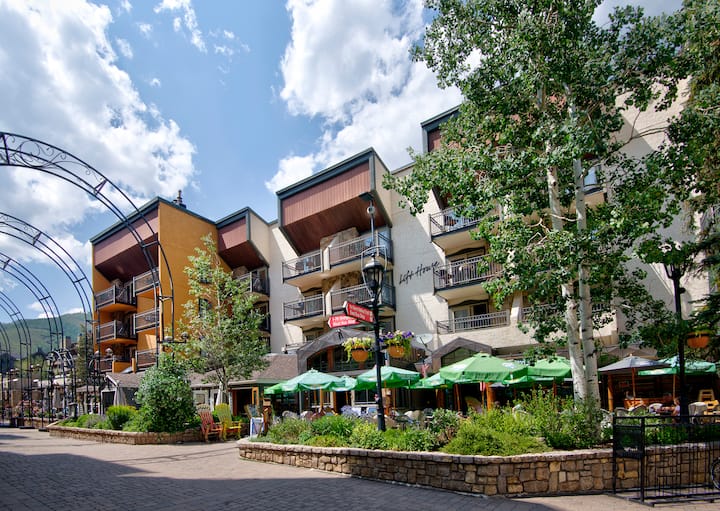 Premier Location in Lionshead (STR005675)