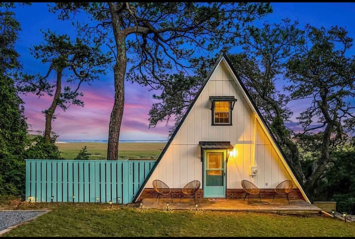*Million Dollar View A-Frame / Hot Tub / Fire-Pit*