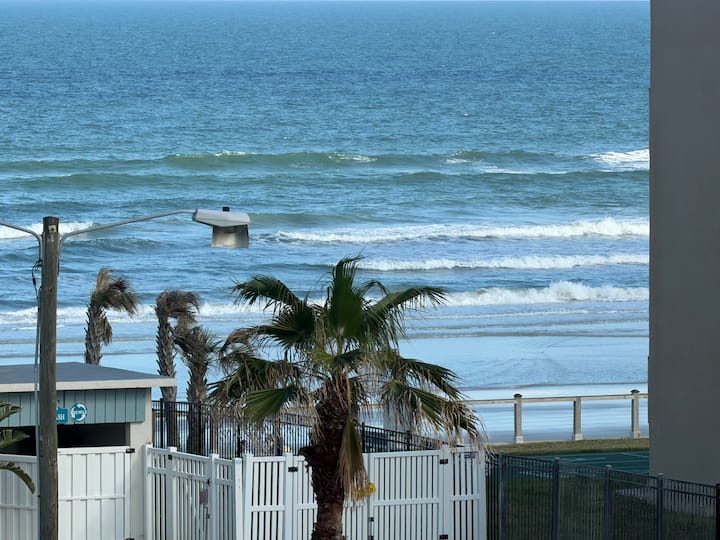 Relaxing 1bd/1ba Condo - New Smyrna Beach