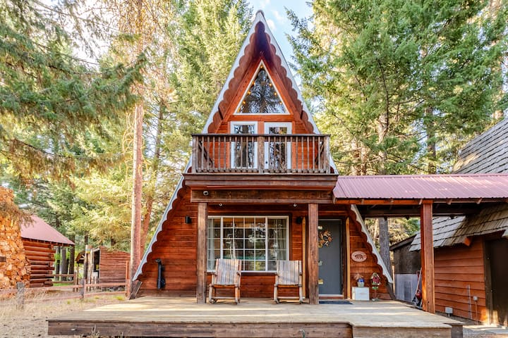 Ponderosa Park A-Frame: Steps to Trails & Beach