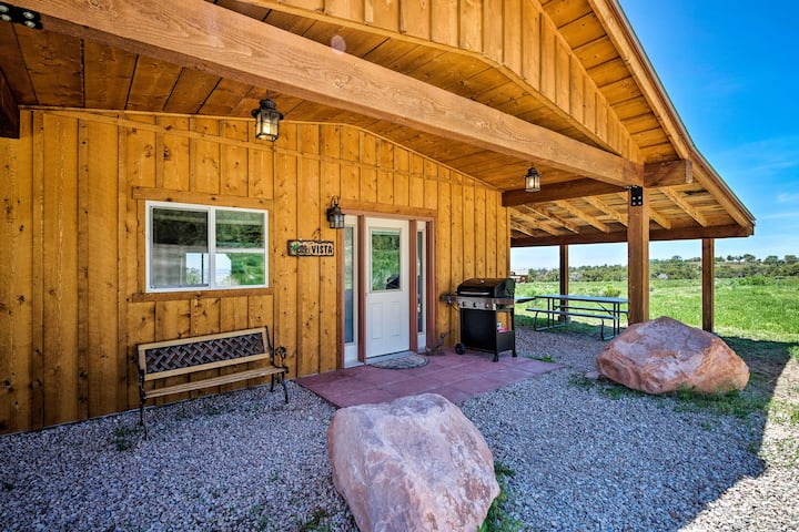 5-Acre Moab Studio w/ BBQ & Stunning Mtn Views
