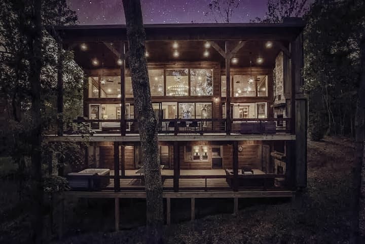 Walking Bear Hideaway
