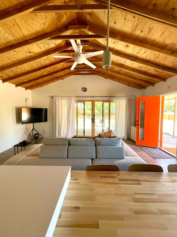 Casita Bendita (Blessed Little House) - Marfa, TX