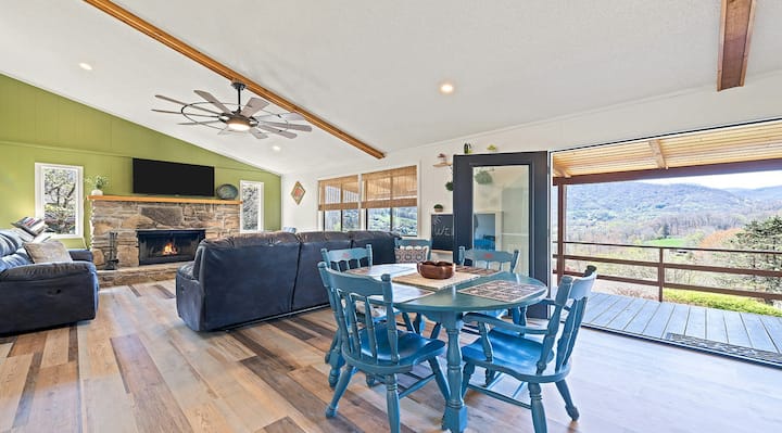 The Highview-Stylish Charm, View! Amazing Location
