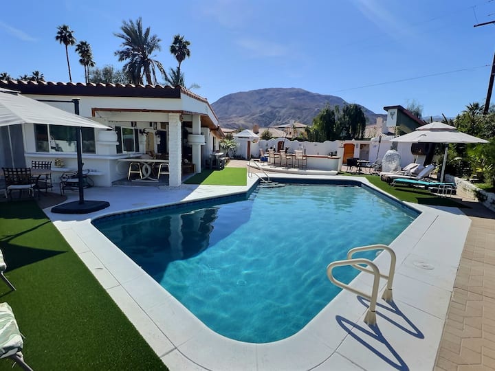 Palm Desert Private Pool Home w/ Mountain Views