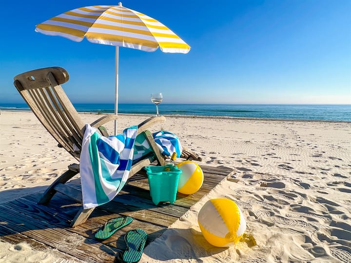 Lux Pet Friendly Beachfront Home