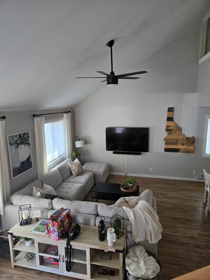 Amazing Location! Just steps to downtown McCall!