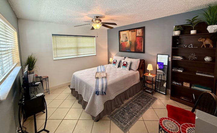 Dania Beach Escape