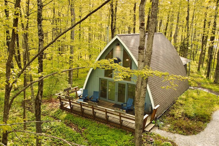 Sister Bay A-Frame, Fire Pit, Coffee Bar, Sleeps 4