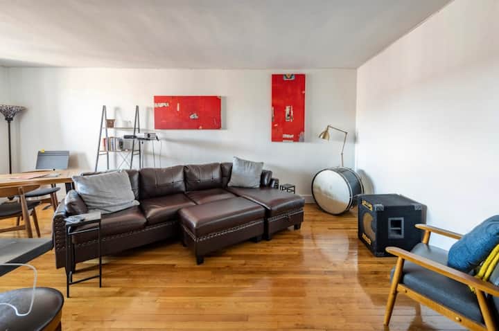 Private King Room, Private Wrk Space, Open Kitchen