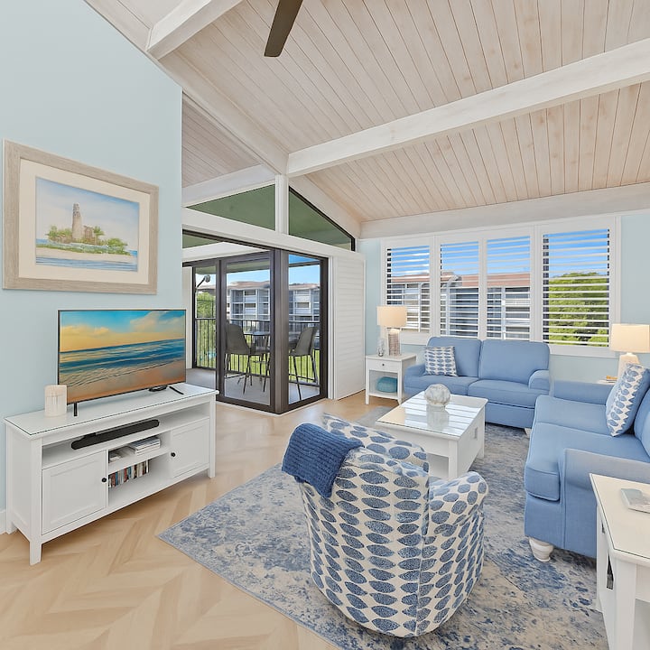 Beachfront Retreat | 2 Bikes | Sleeps 6 #443