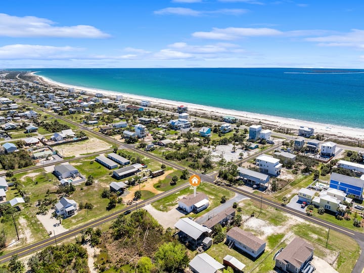 Steps to the Sand – Beach Gear, Boat Parking