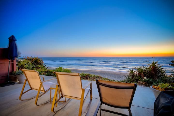 Oceanfront Patio • Beach Access • BBQ • Wi-Fi