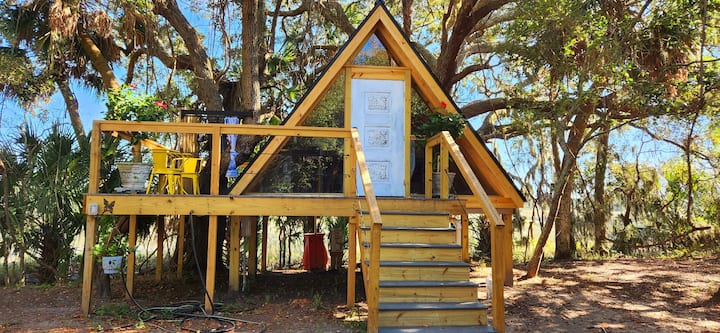 "A" Secluded Quiet Oasis w/ Beach Pass
