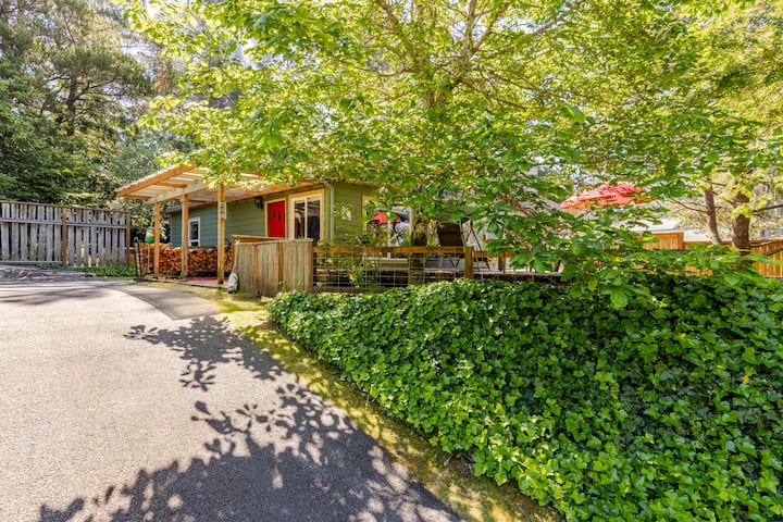 Little Beach Cabin - Manzanita OR