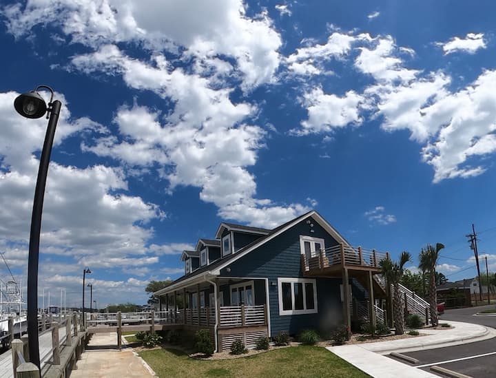 Homer's Landing, Near Downtown Beaufort Waterfront