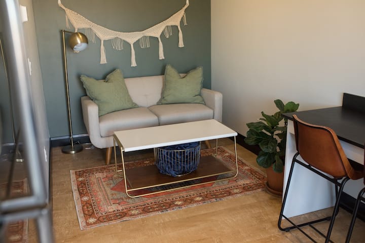 Modern 1 bedroom apartment