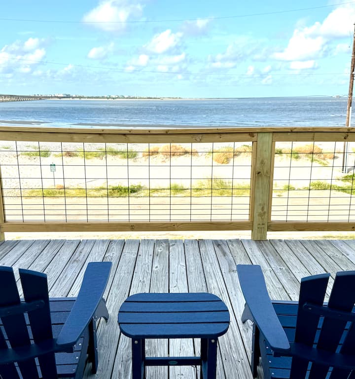 The Pelican Pass - awesome VIEWS, pet-friendly!
