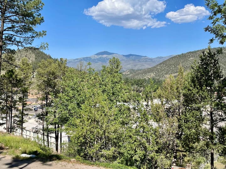 Groovy View Cabin- Mountain Views W Covered Porch