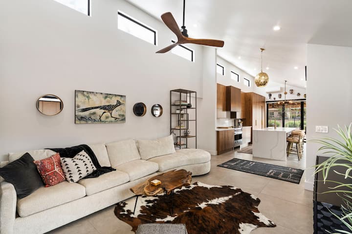 Modern Desert Retreat w/ Pool 5 mins to Mill Ave