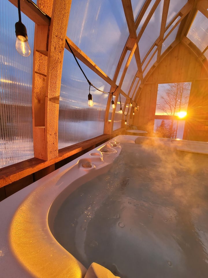 lakefront cabin with boats, sauna, hot tub, trails