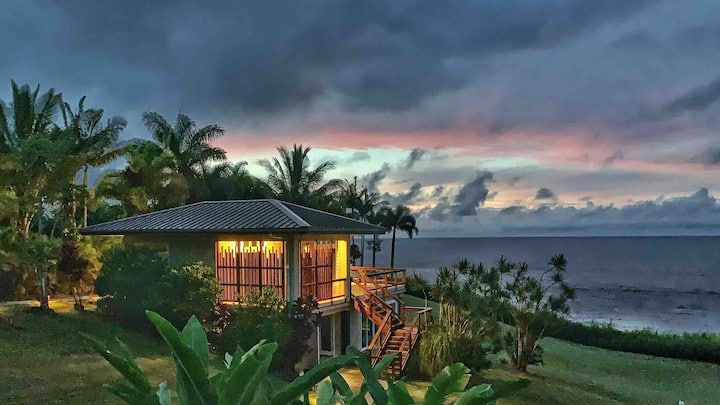 Heavenly Hakalau: Oceanfront Cliff House