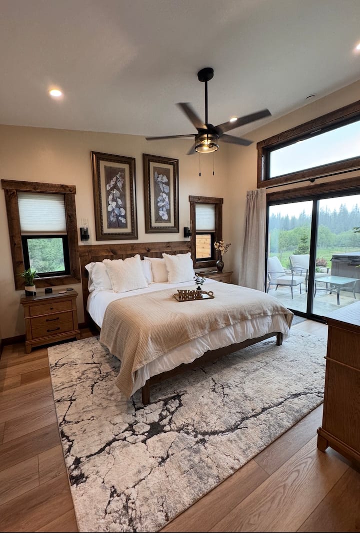 Modern Haven Retreat | Hot Tub & Outside Shower