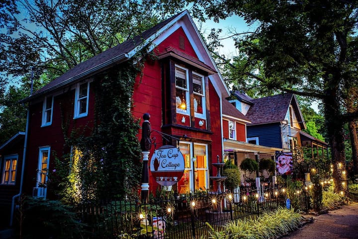 Eureka Springs 3 bed - Teacup Cottage